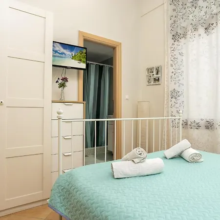 Lukas Summer House Apartment
