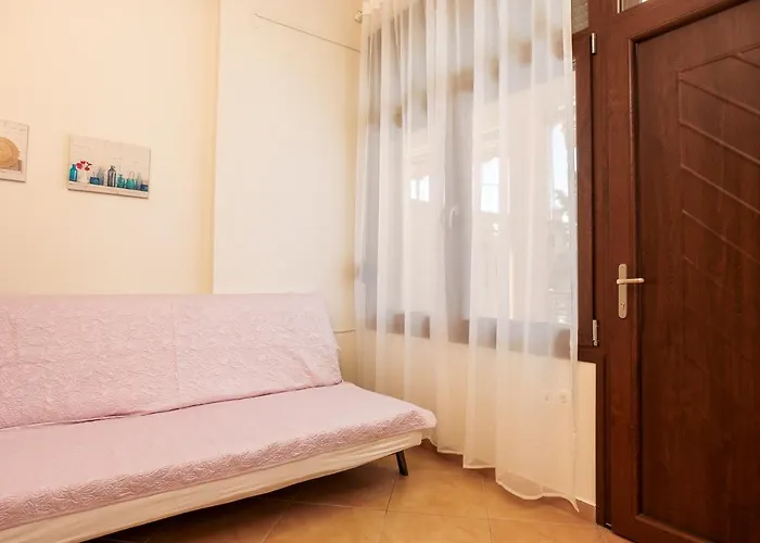 Lukas Summer House *